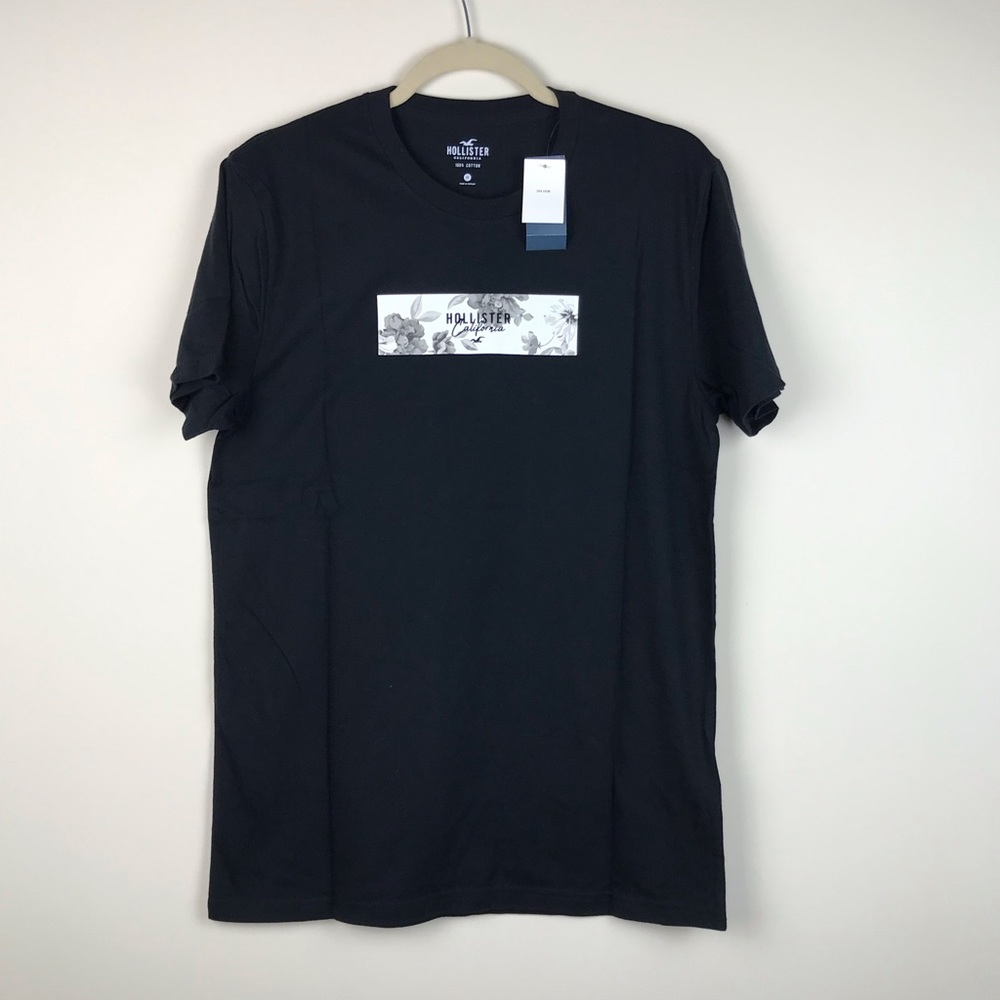 Hollister Floral Print logo Graphic (NWT) size: M